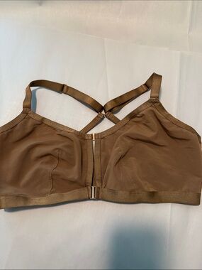 Auden Wireless Brown Bra with Strappy Back